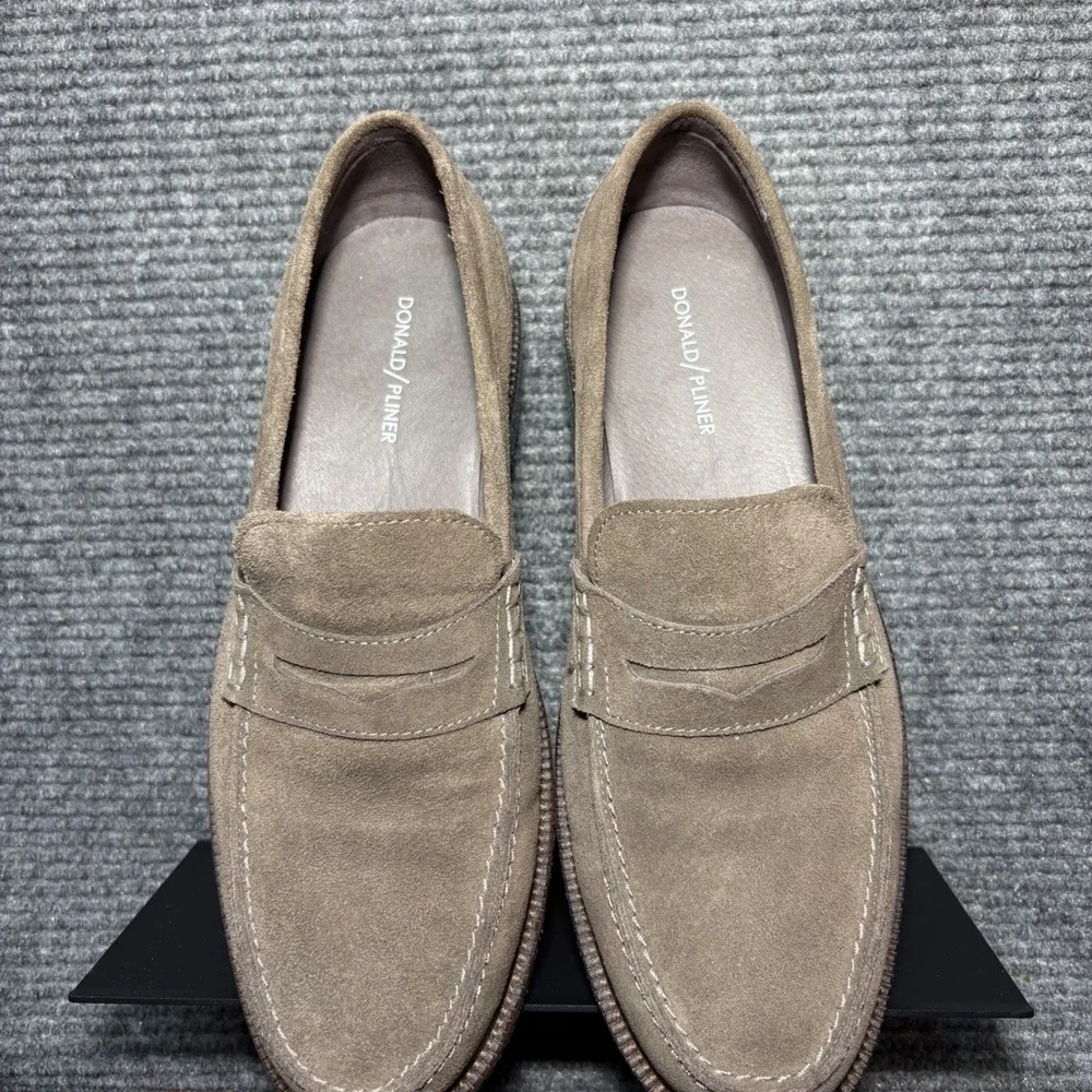 Donald Pliner Landry Mens 10M Taupe Suede Penny Loafers Crepe Sole Slip On Shoes